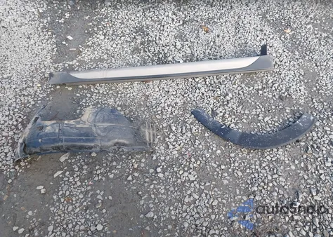 2018 Hyundai Tucson Sel z USA, uszkodzony, nr VIN KM8J3CA41JU727748